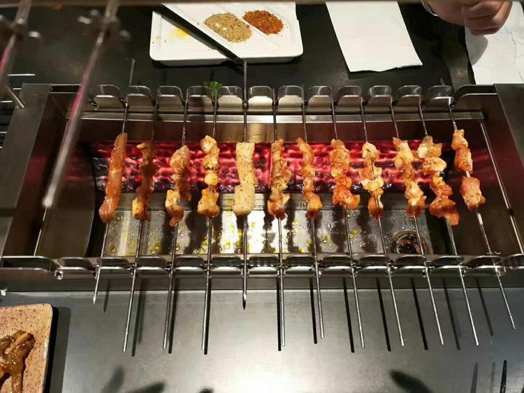 京建鵬達全自動燒烤桌都有什么尺寸的？